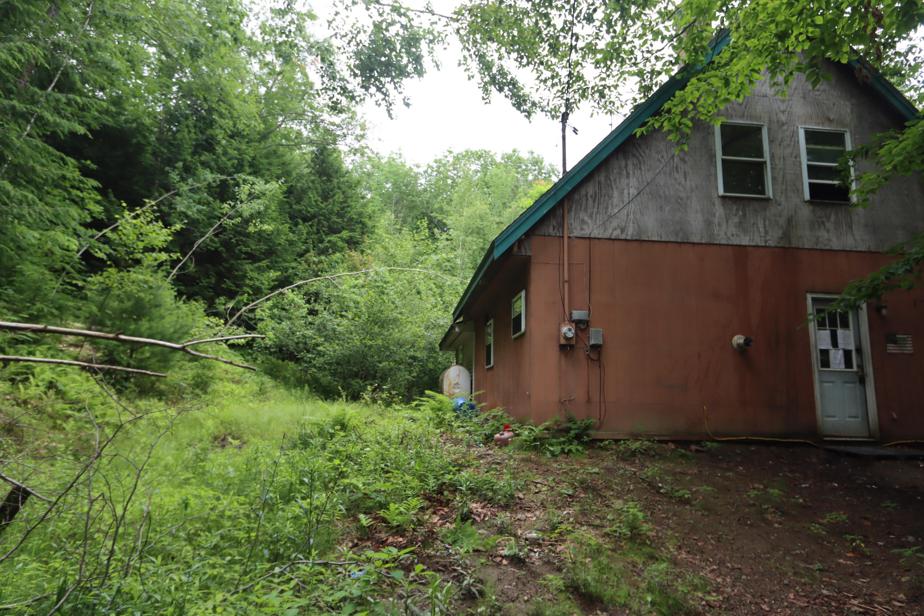 28 Hutchins Lane Winthrop ME 04364