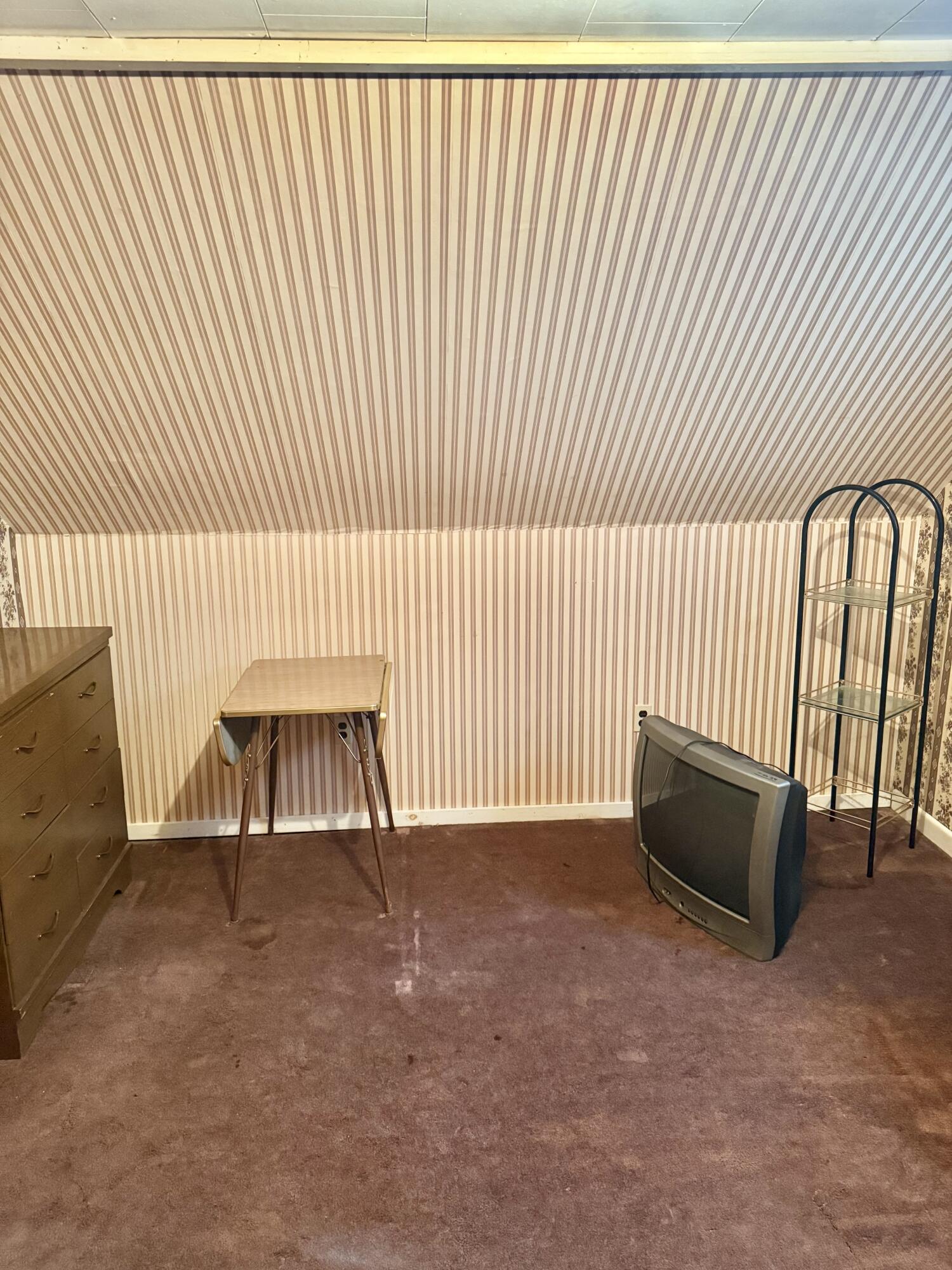 17 Lake Street Stockholm ME 04783