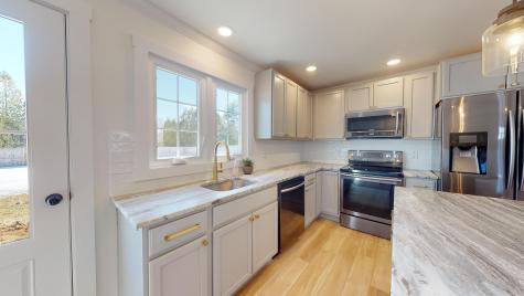 18 Richard Terrace Lewiston ME 04240