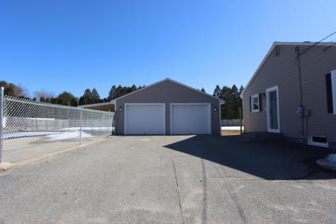 18 Richard Terrace Lewiston ME 04240