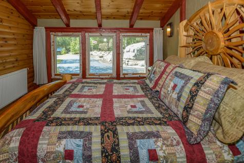 19 Rocky Point Road Raymond ME 04071