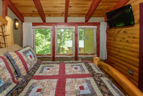 19 Rocky Point Road Raymond ME 04071