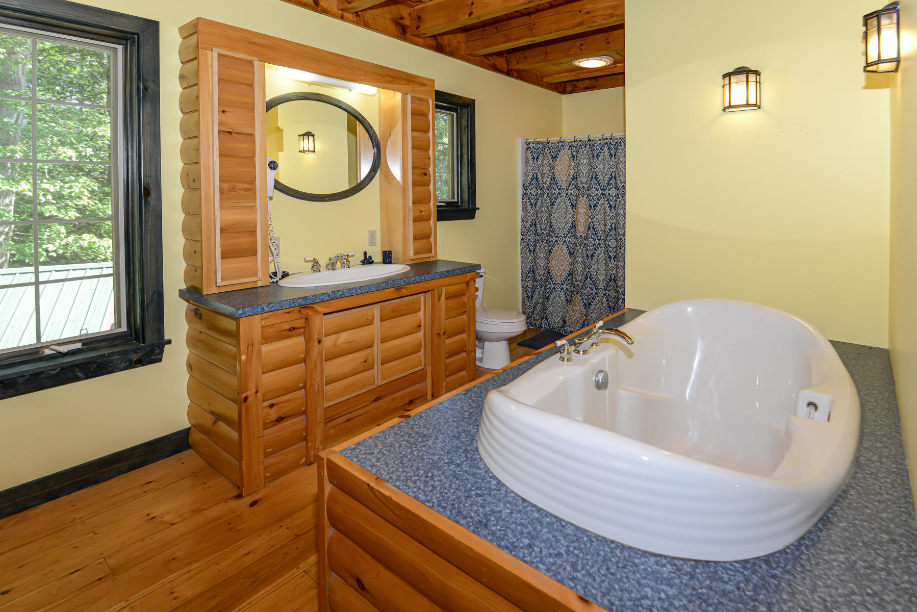 19 Rocky Point Road Raymond ME 04071