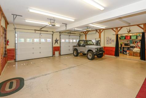 19 Rocky Point Road Raymond ME 04071