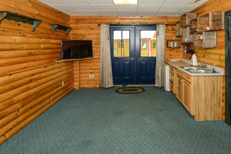 19 Rocky Point Road Raymond ME 04071