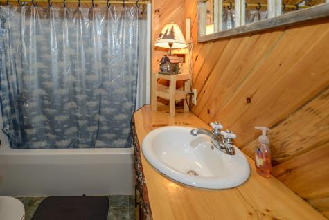 19 Rocky Point Road Raymond ME 04071