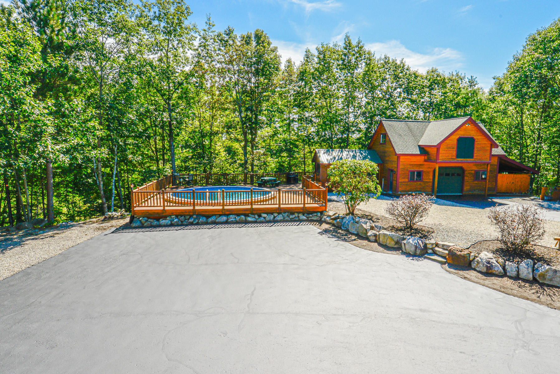 19 Rocky Point Road Raymond ME 04071