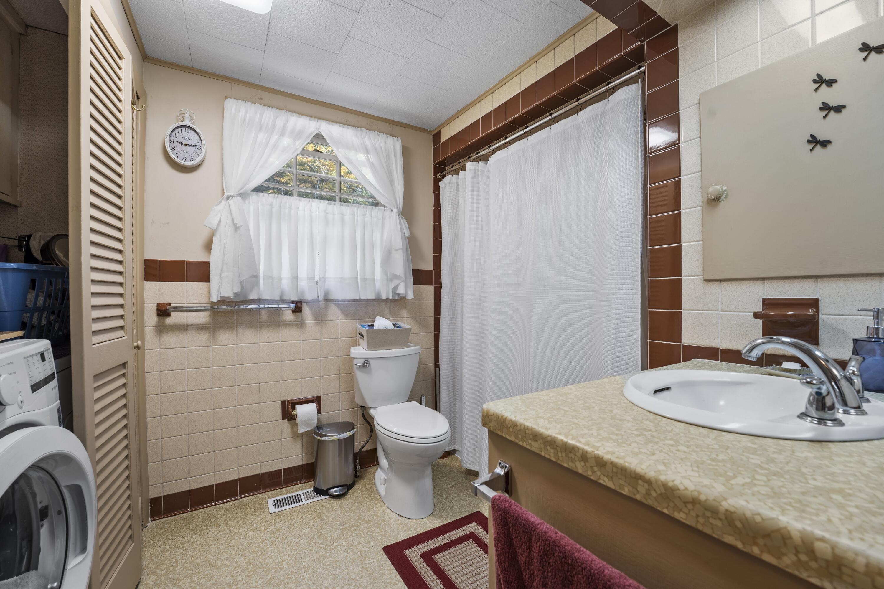 772 Prescott Road Manchester ME 04351