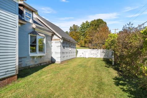 772 Prescott Road Manchester ME 04351