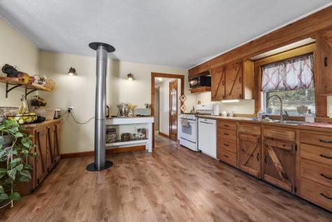 772 Prescott Road Manchester ME 04351