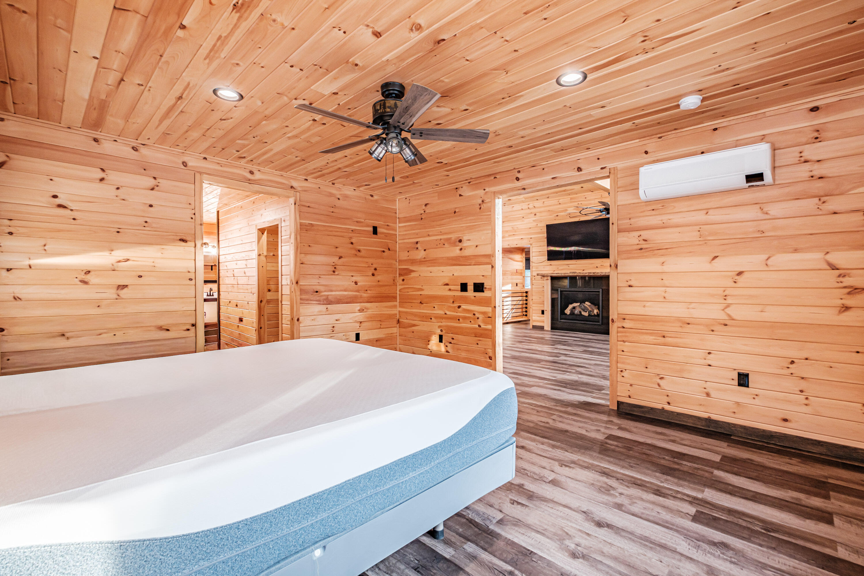 414 Oxford Street Paris ME 04281