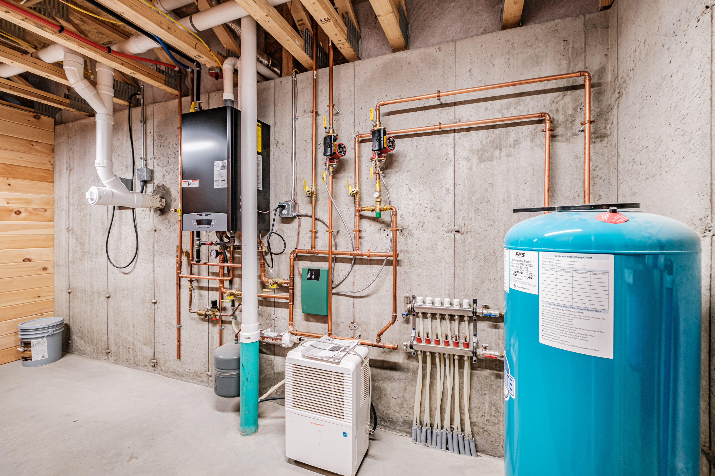 414 Oxford Street Paris ME 04281