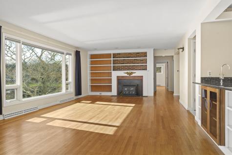 23 Indian Hill Road Boothbay ME 04537