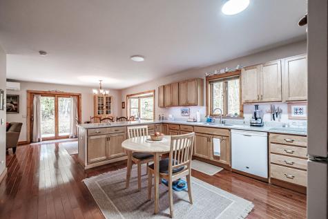 48 Bear Way Norway ME 04268