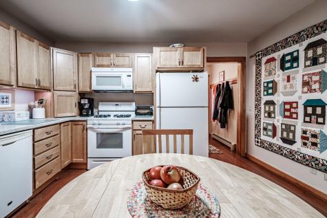 48 Bear Way Norway ME 04268