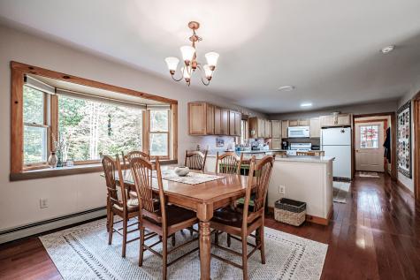 48 Bear Way Norway ME 04268