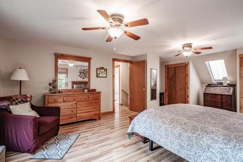 48 Bear Way Norway ME 04268