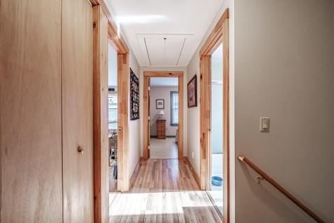 48 Bear Way Norway ME 04268