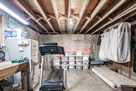 48 Bear Way Norway ME 04268