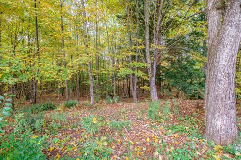 48 Bear Way Norway ME 04268