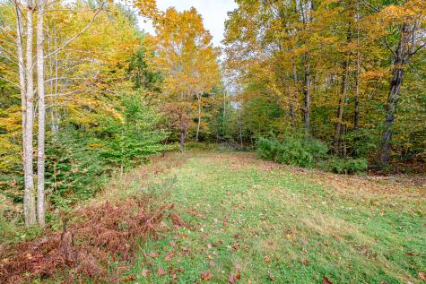 48 Bear Way Norway ME 04268