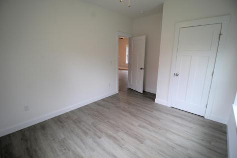 9 Mason Avenue Lewiston ME 04240