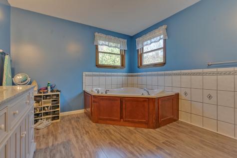 7 Ledgewood Drive Hollis ME 04042