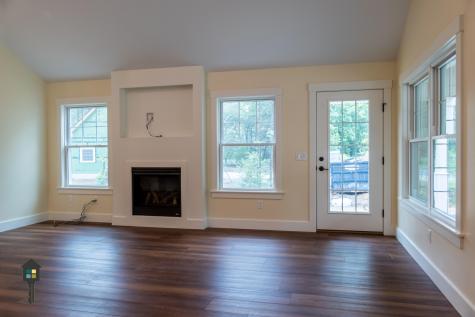 64 Somerset Place Topsham ME 04086