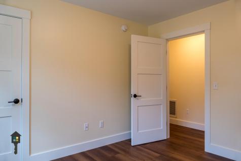 64 Somerset Place Topsham ME 04086