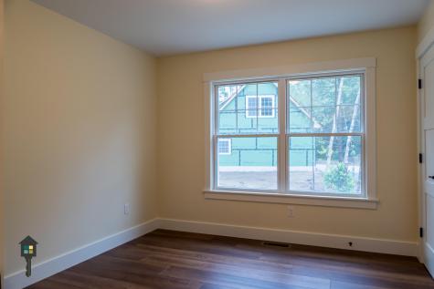 64 Somerset Place Topsham ME 04086