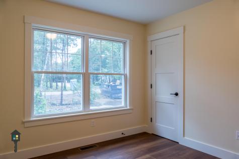 64 Somerset Place Topsham ME 04086