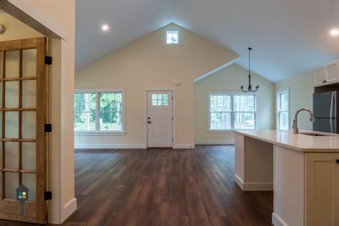64 Somerset Place Topsham ME 04086