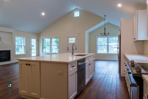 64 Somerset Place Topsham ME 04086