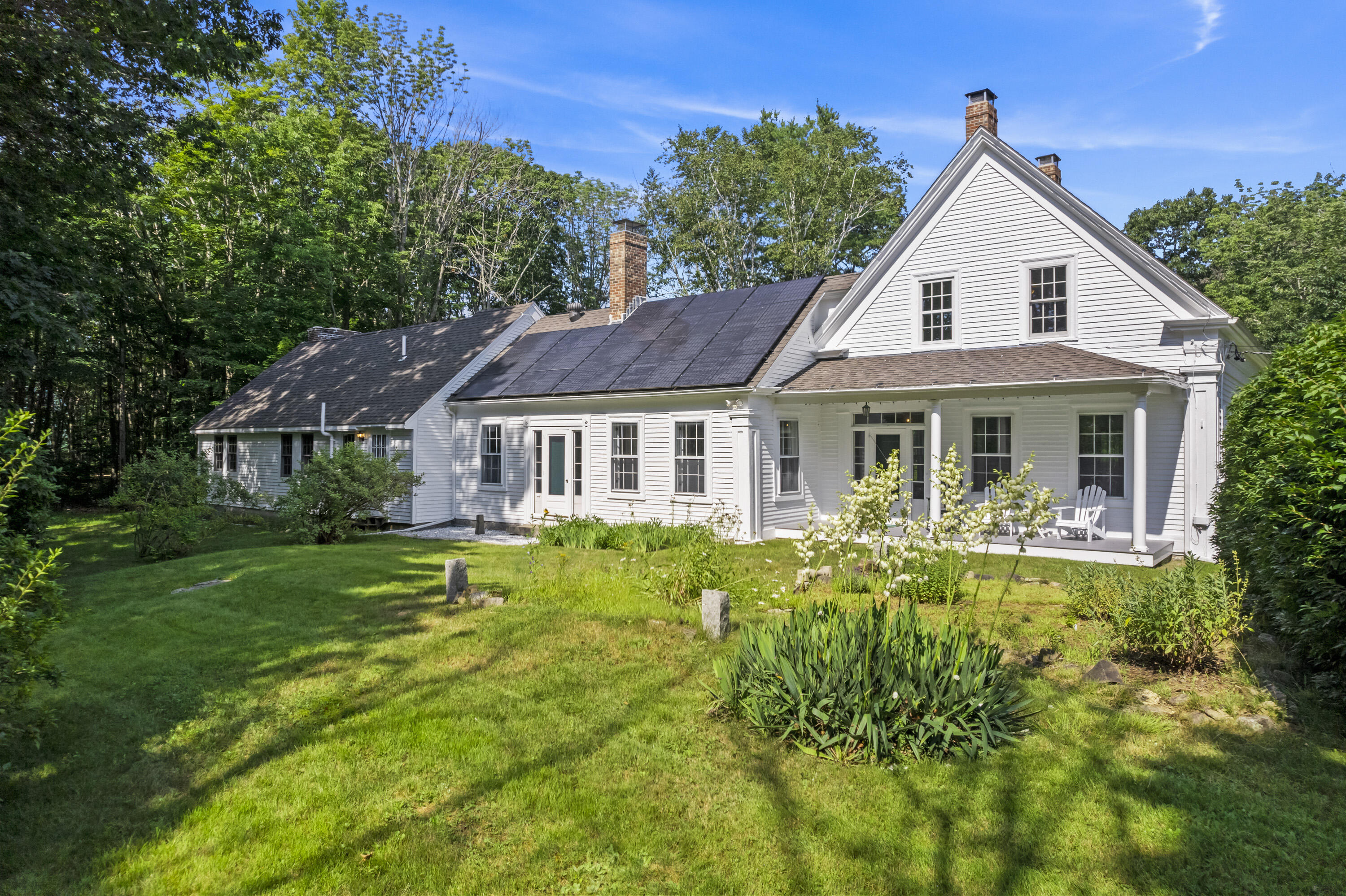 87 Cape Neddick Road York, ME Real Estate Listing MLS 1566673.