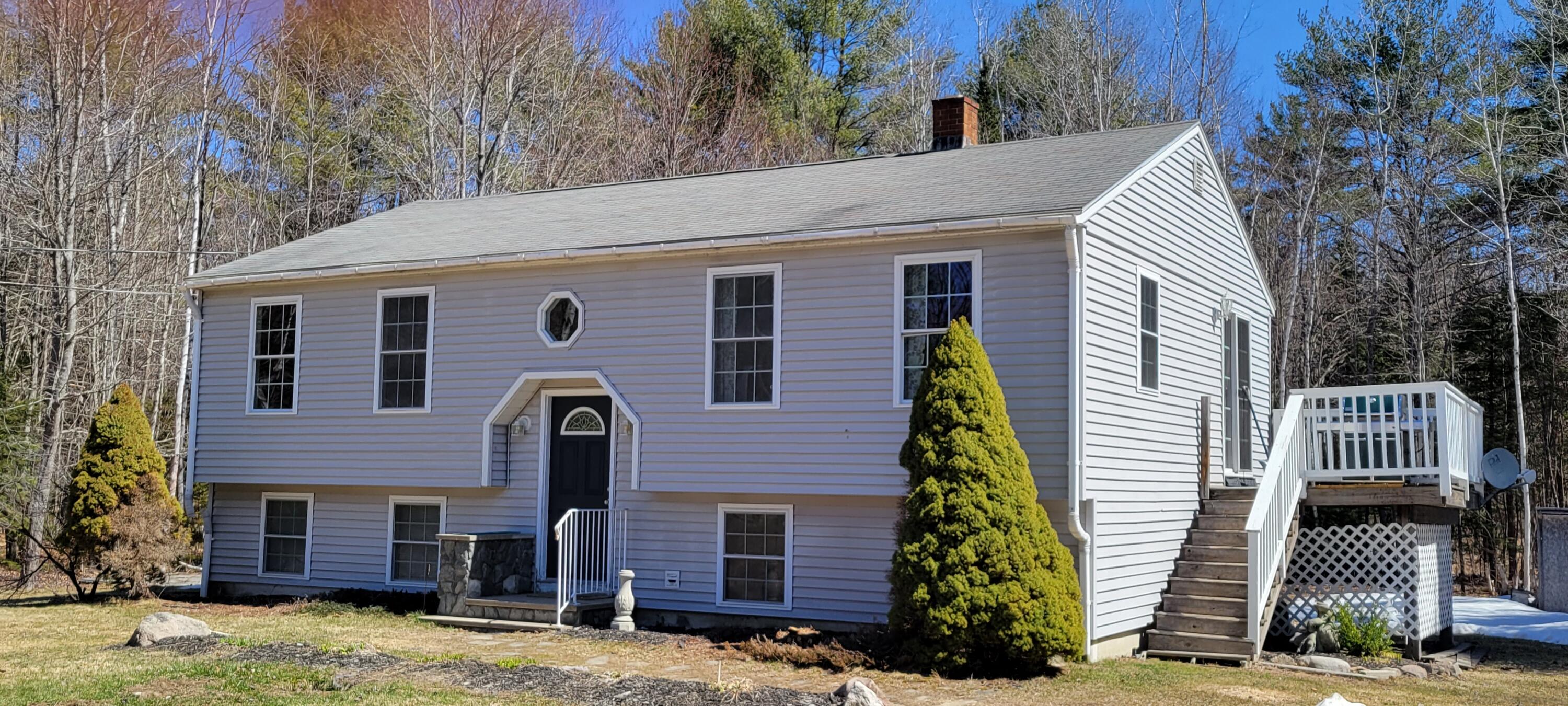101 Kansas Road Naples ME 04055