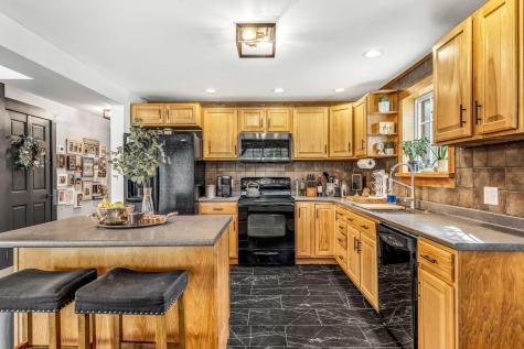 33 Comikev Lane Winterport ME 04496