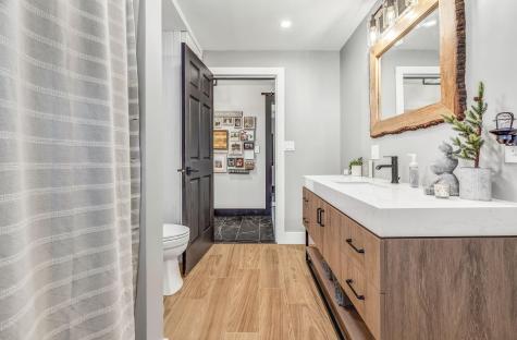 33 Comikev Lane Winterport ME 04496