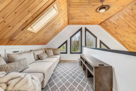 33 Comikev Lane Winterport ME 04496