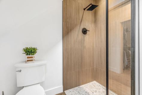 33 Comikev Lane Winterport ME 04496