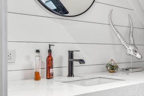 33 Comikev Lane Winterport ME 04496