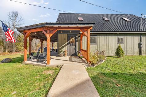 33 Comikev Lane Winterport ME 04496