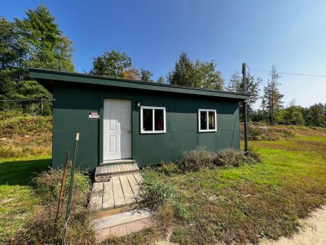 114 Dickvale Road Peru ME 04290