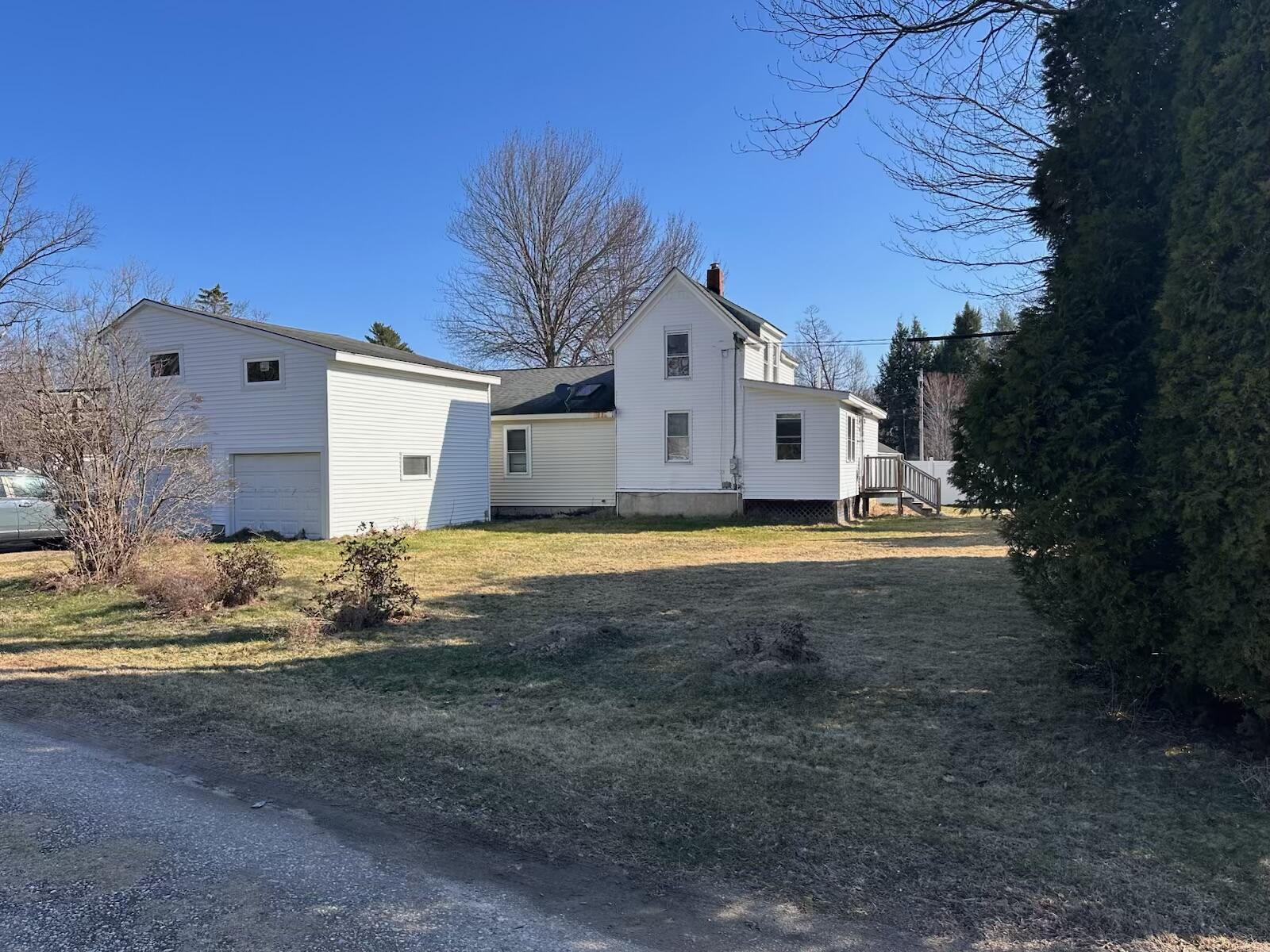 573 Poland Road Auburn ME 04210