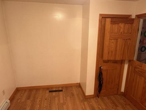 573 Poland Road Auburn ME 04210