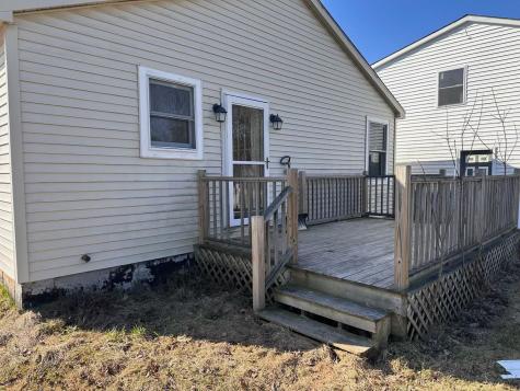 573 Poland Road Auburn ME 04210