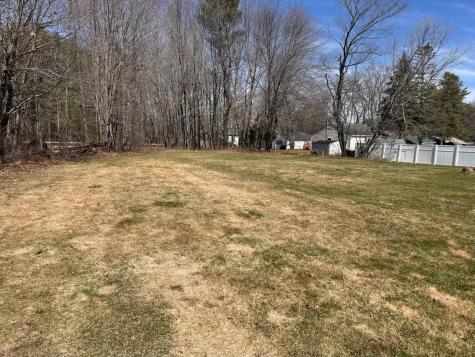 573 Poland Road Auburn ME 04210