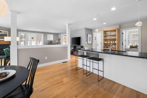 30 Drake Lane Kittery ME 03904