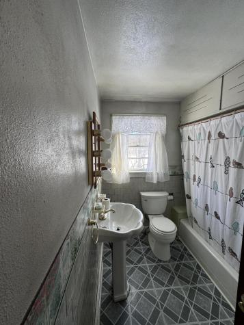 87 Drummond Avenue Waterville ME 04901