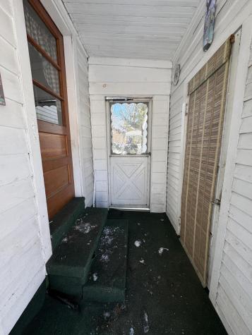 87 Drummond Avenue Waterville ME 04901