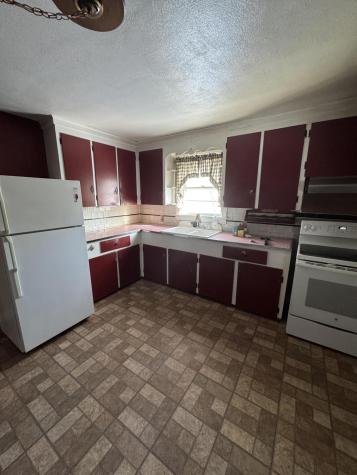 87 Drummond Avenue Waterville ME 04901